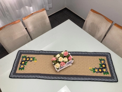 CAMINHO DE MESA MATELADO FLOR 1 PC