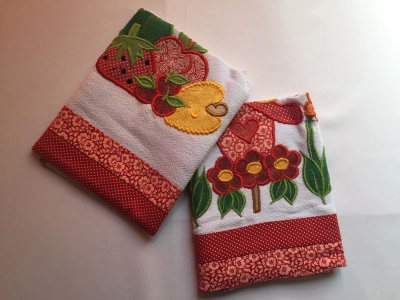 EMBALAGEM C/ GUARDANAPOS VERMELHO BARRADO 2 PEÇAS