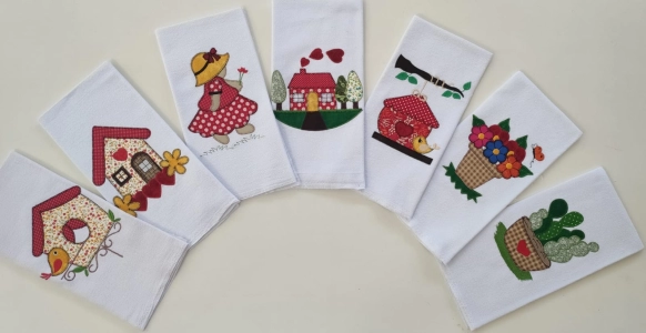 KIT COM 7 GUARDANAPOS P/ ACABAMENTO - CASA E FLORES